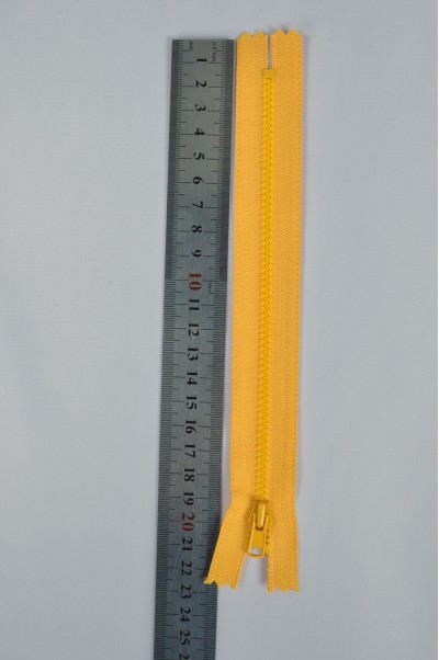 ZIP015  1號拉鏈 單頭拉鏈款式 成衣樹脂膠牙拉鏈  密尾拉鏈 不設單獨拉鍊訂購 45度照